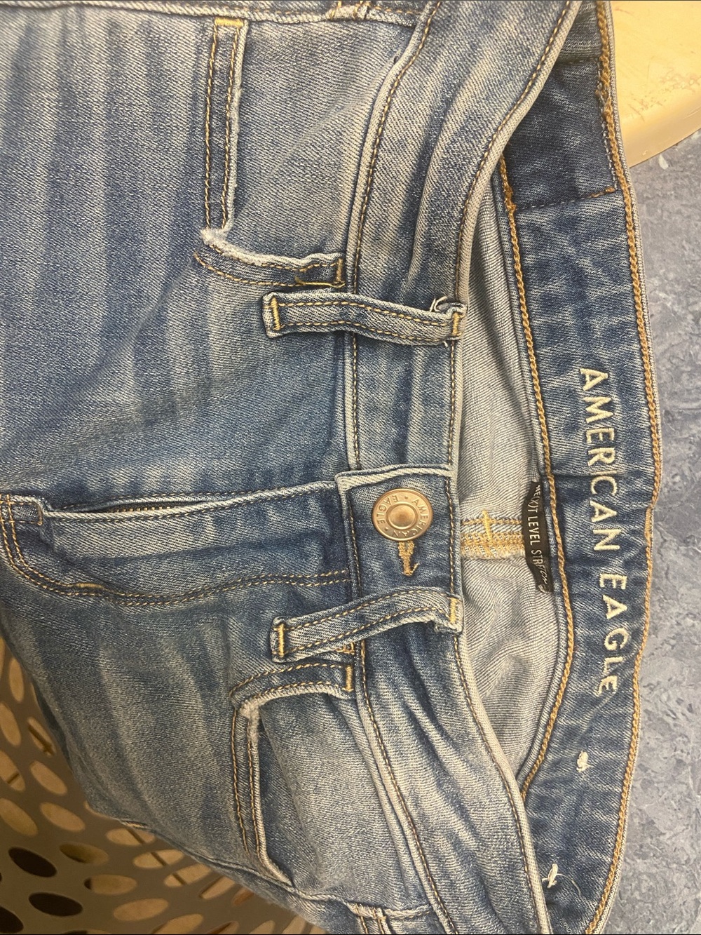 American Eagle Outfitters Light Blue Skinny Jeans